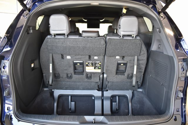 2023 Toyota Sienna XSE photo 9