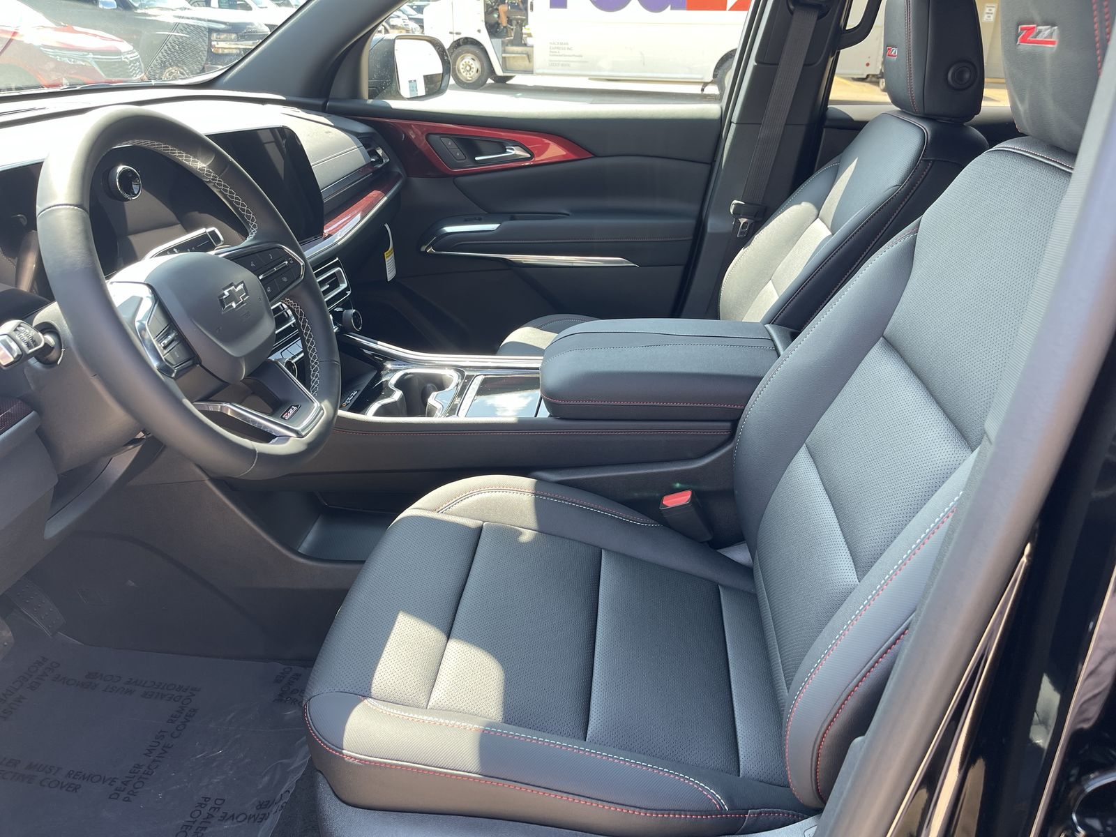 2026 Chevrolet Traverse Z71 photo 2
