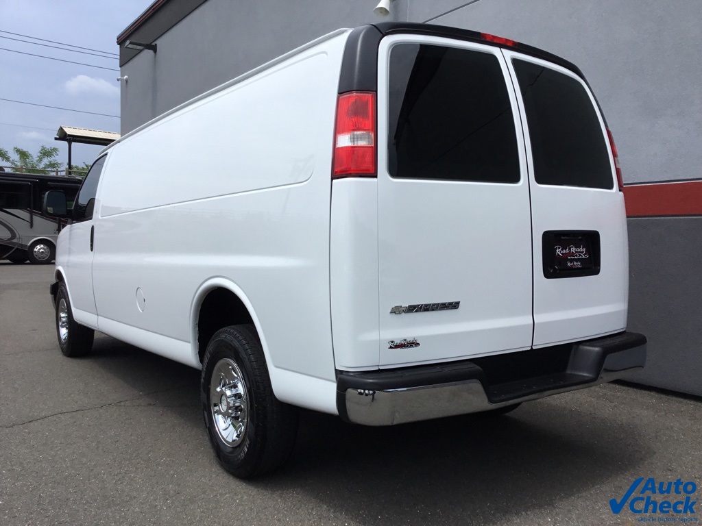 2017 Chevrolet Express 3500 Work Van photo 8