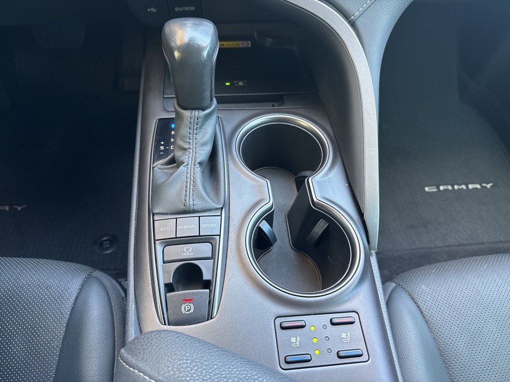 2023 Toyota Camry XSE V6 photo 13