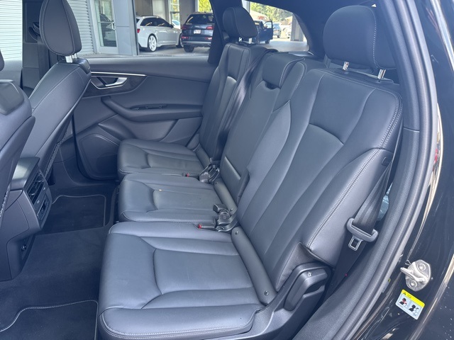2025 Audi Q7 55 Premium photo 15
