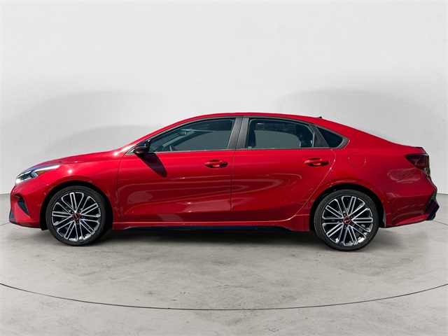 2022 Kia Forte GT photo 3