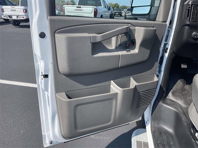 2024 Chevrolet Express 2500 Work Van photo 11