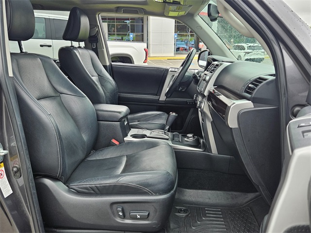 2014 Toyota 4Runner Limited photo 15