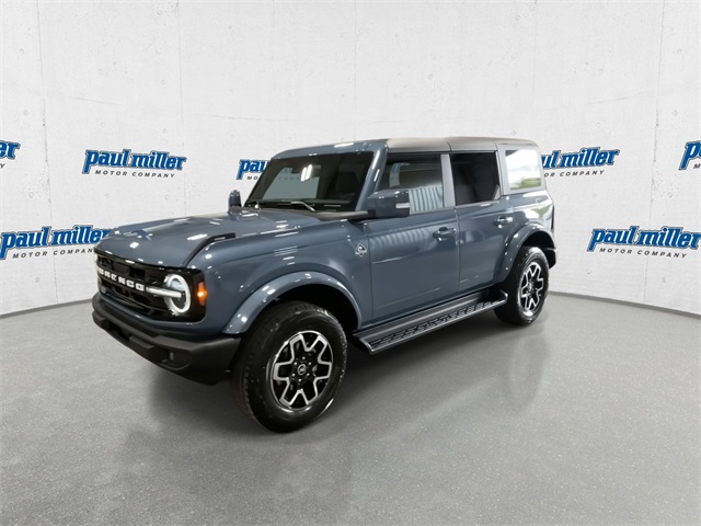 2025 Ford Bronco Outer Banks photo 5