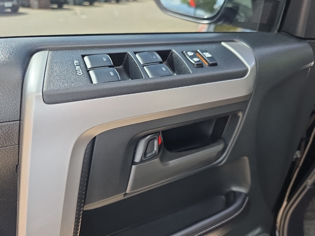 2016 Toyota 4Runner SR5 photo 8