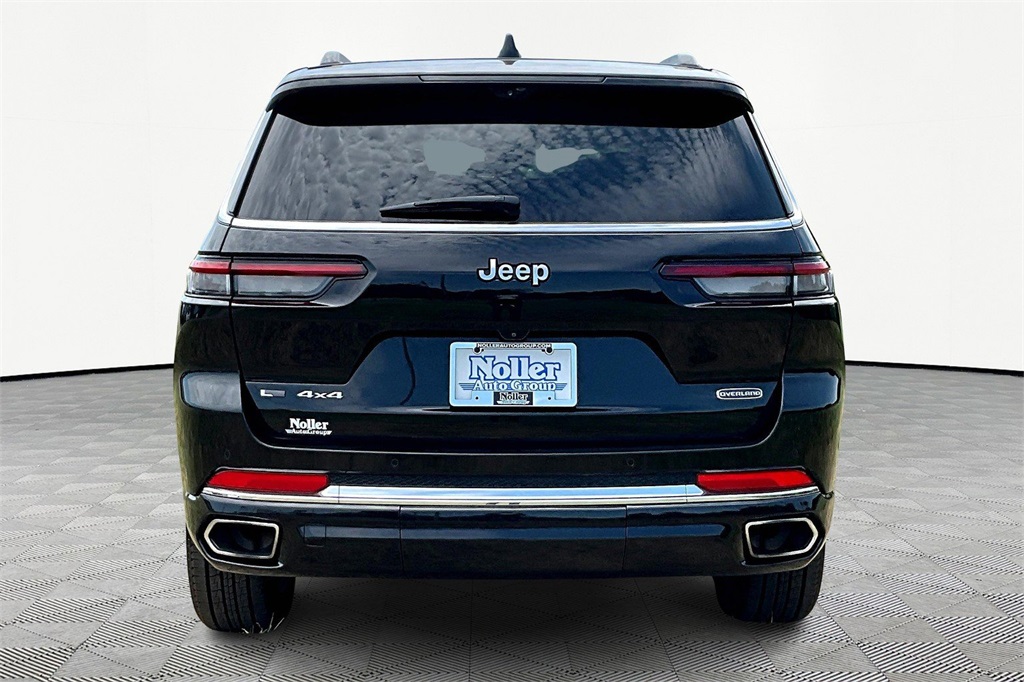 2021 Jeep Grand Cherokee Overland photo 4