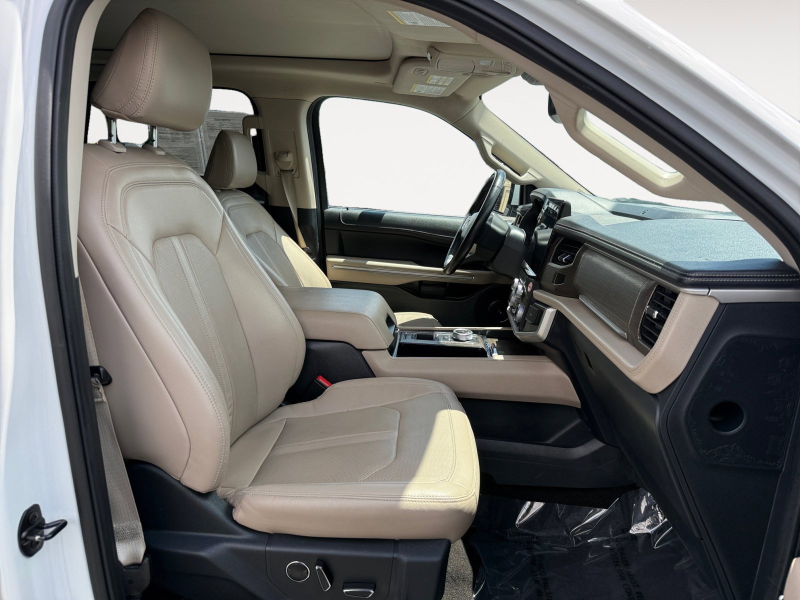 2022 Ford Expedition MAX Limited photo 19