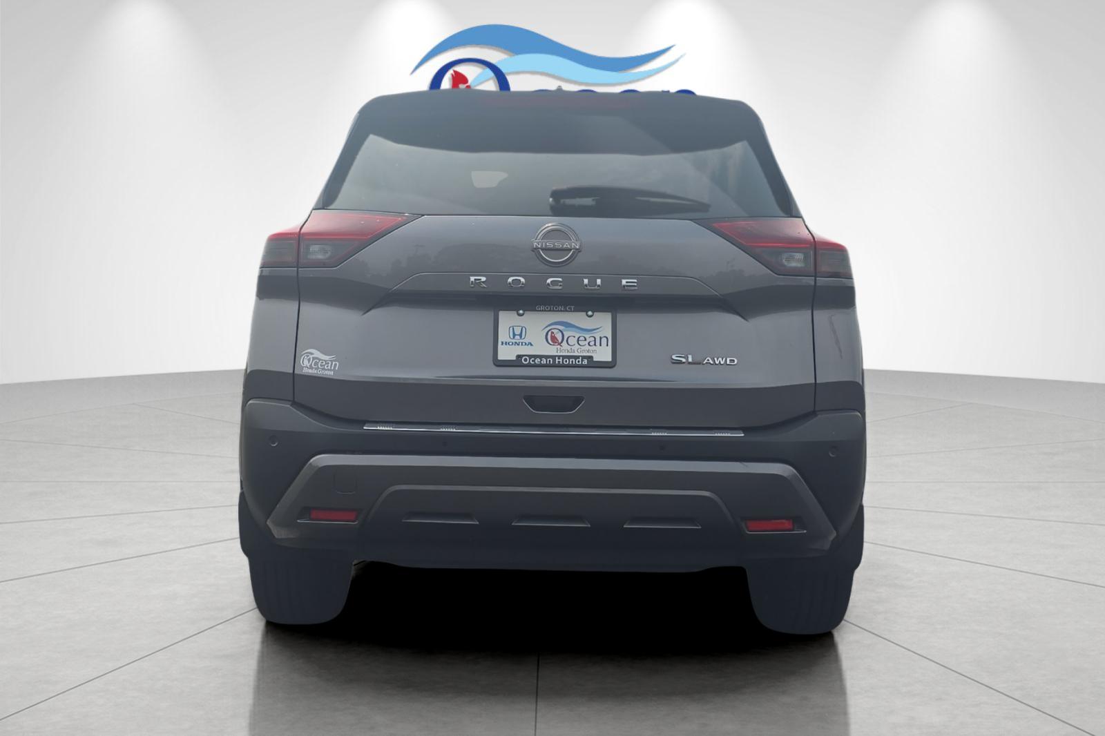 2022 Nissan Rogue SL photo 3