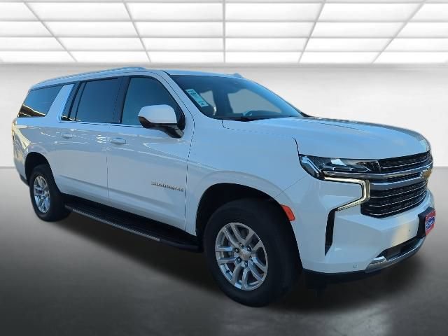 2024 Chevrolet Suburban LT's photo