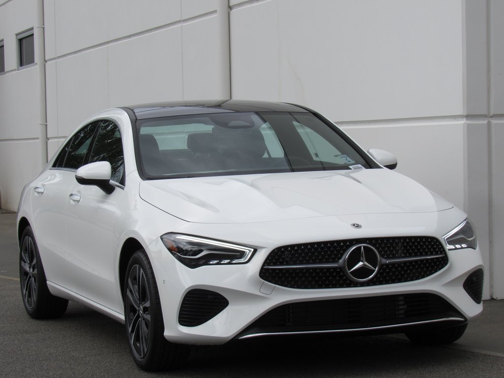 2025 Mercedes Benz CLA 250 4MATIC photo 2