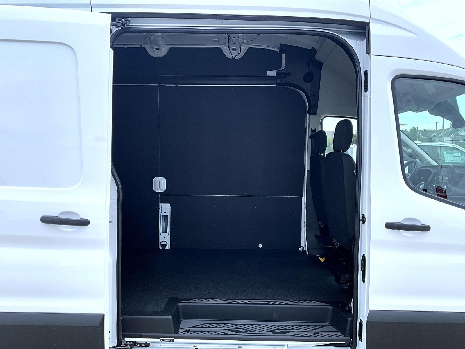 2025 Ford Transit photo 9