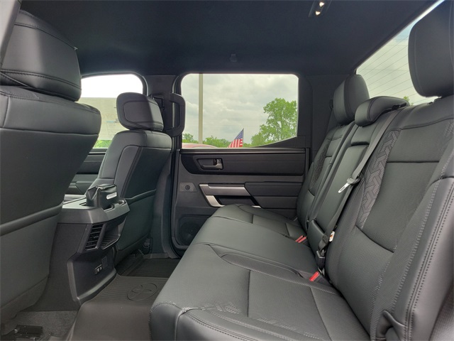 2025 Toyota Tundra SR5 CrewMax photo 10