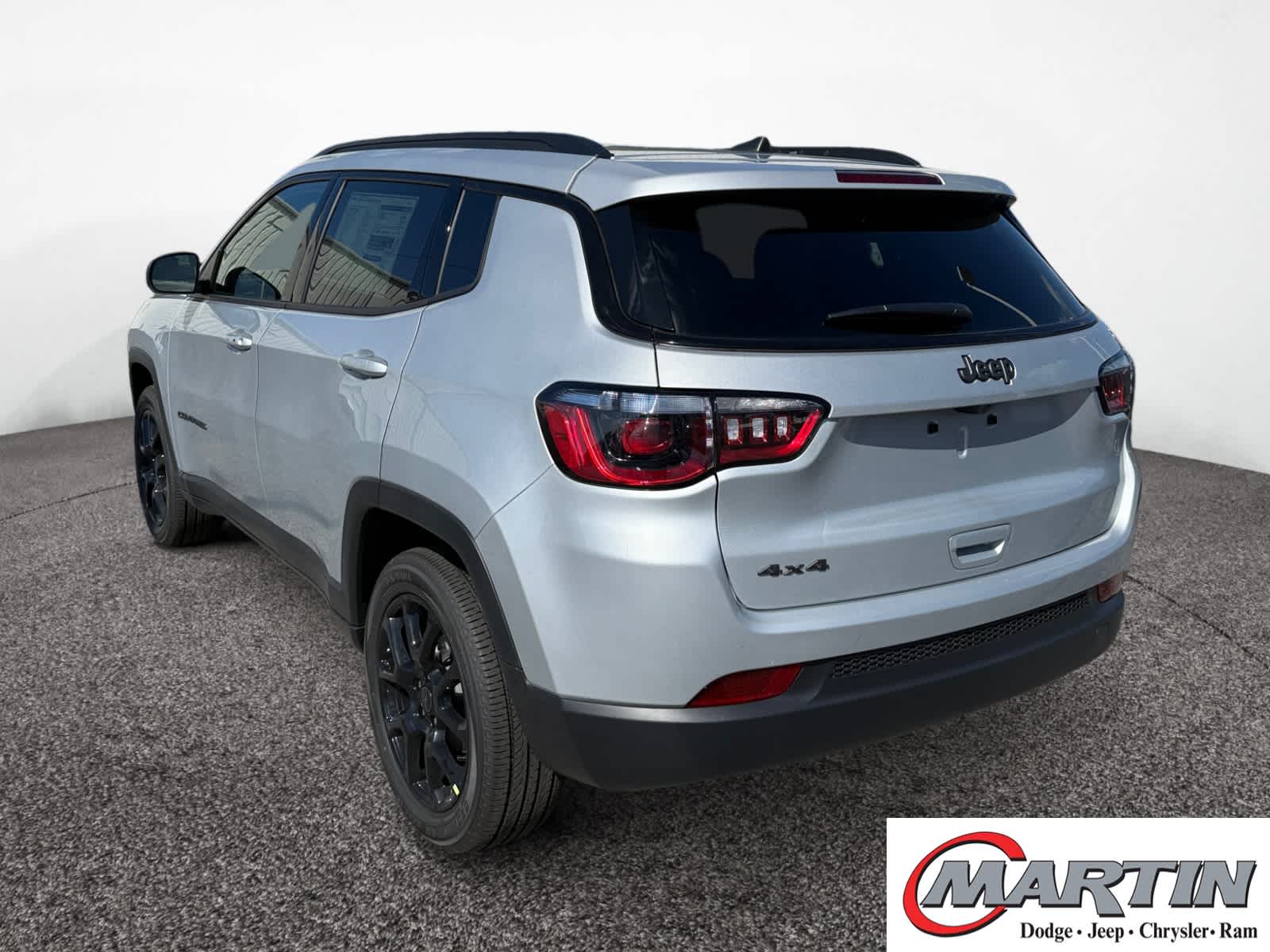 2026 Jeep Compass Latitude Altitude photo 2