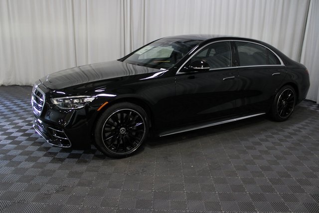 2026 Mercedes Benz S 500 4MATIC photo 3