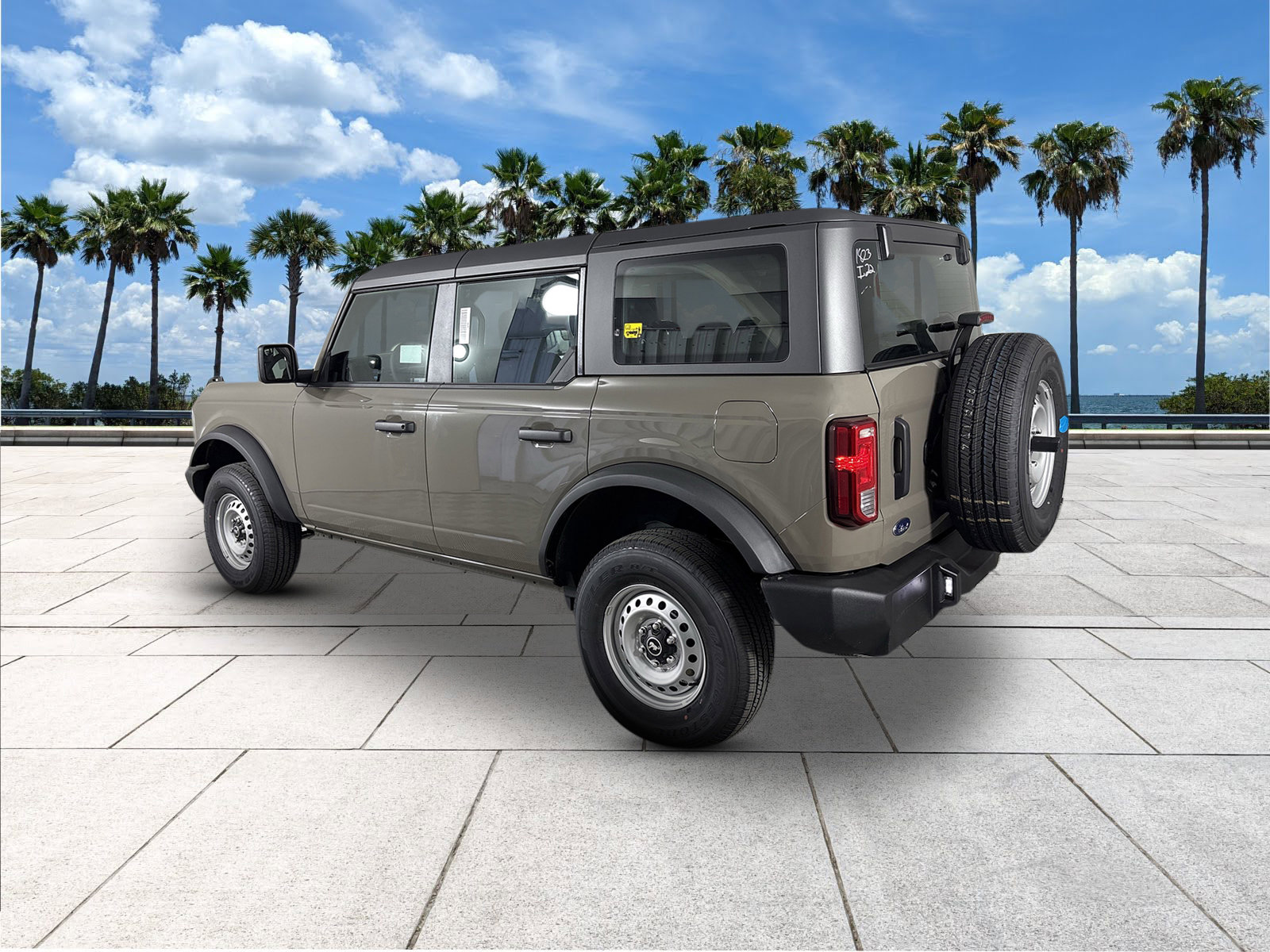 2025 Ford Bronco Base photo 7