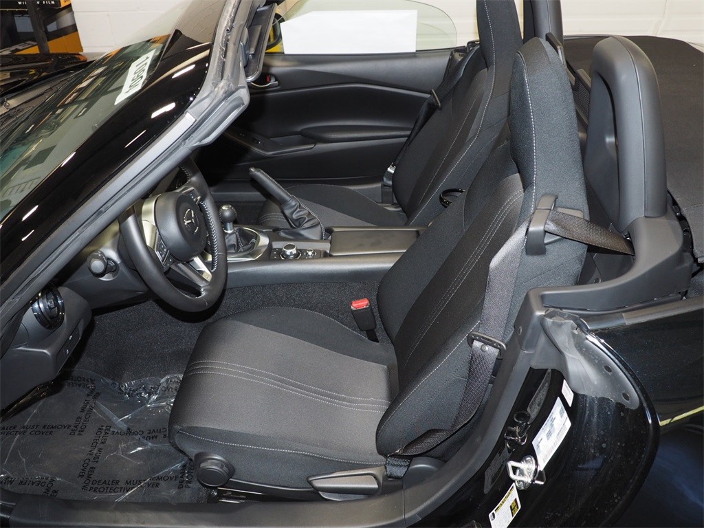 2025 Mazda MX-5 Miata Miata Sport photo 4