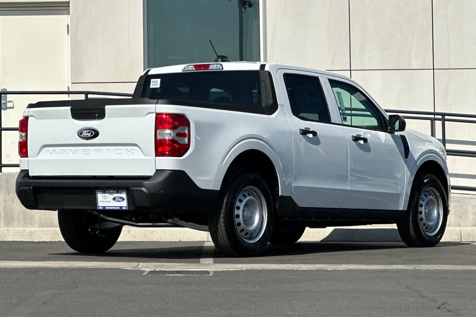 2025 Ford Maverick XL photo 3