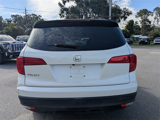 2017 Honda Pilot LX photo 4