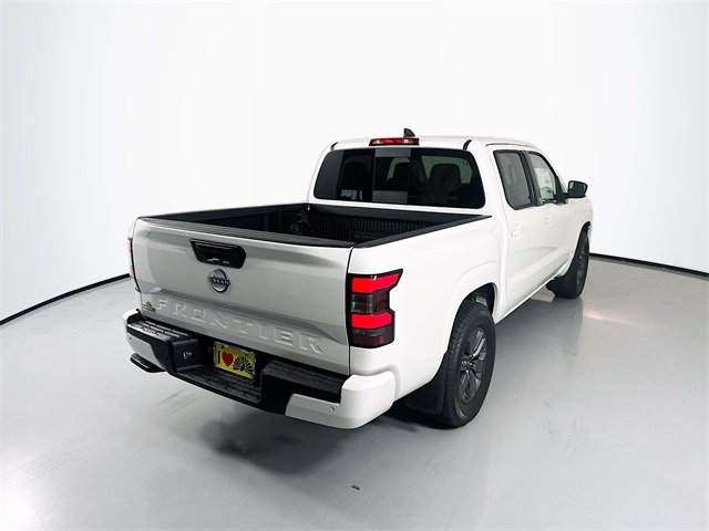 2025 Nissan Frontier SV photo 4
