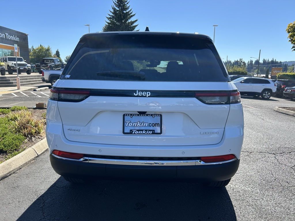 2025 Jeep Grand Cherokee Laredo X photo 7