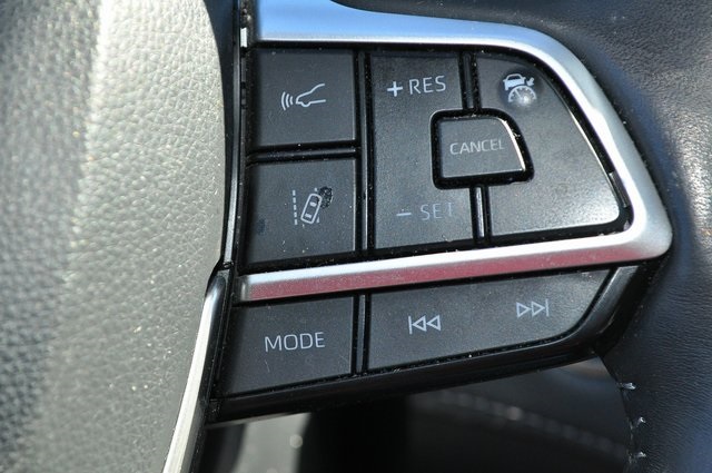 2023 Toyota Highlander Hybrid Platinum photo 32
