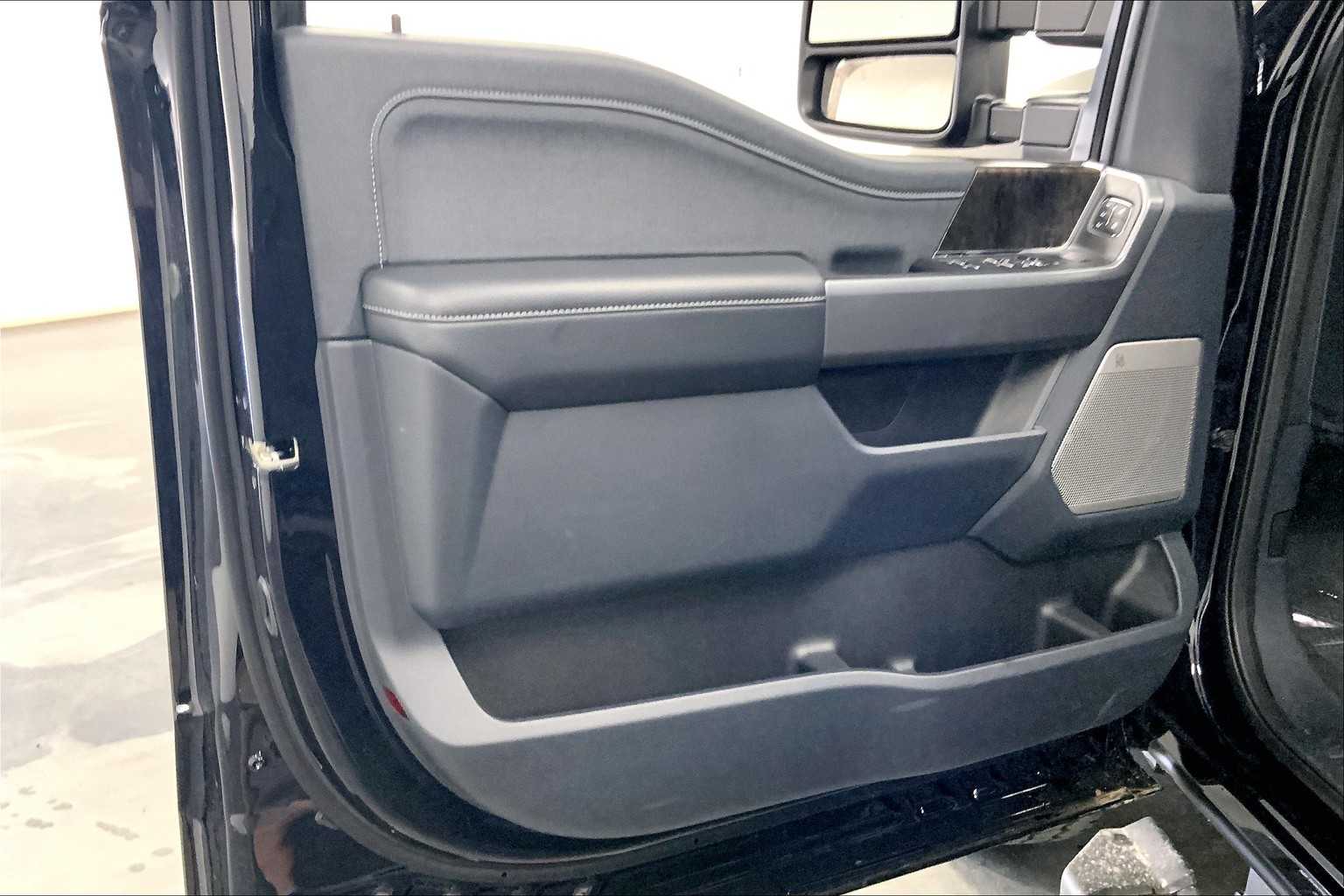 2025 Ford F-250 Super Duty Lariat - Photo 10