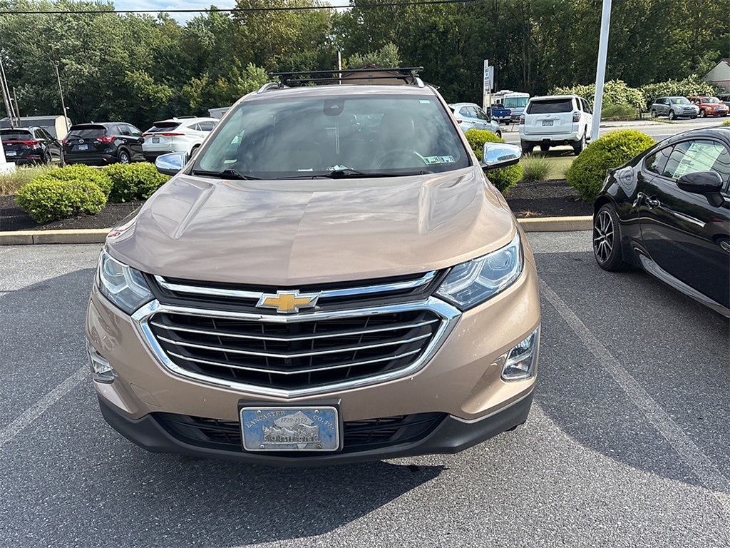 2018 Chevrolet Equinox Premier photo 2