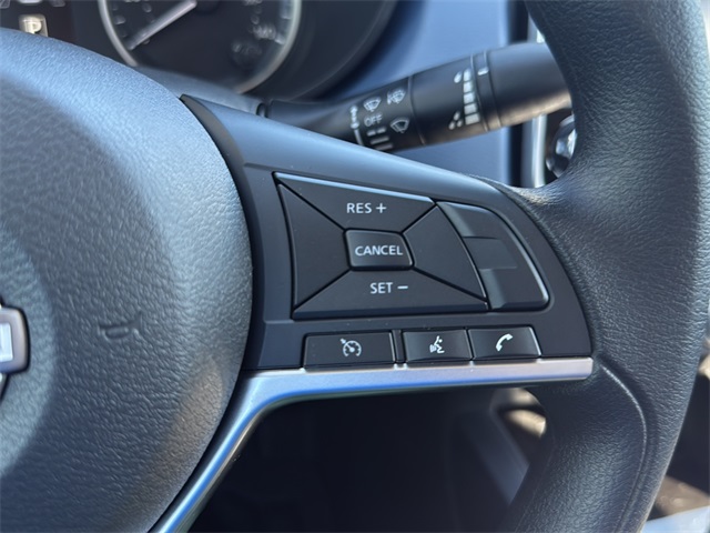 2025 Nissan Versa 1.6 SV photo 19