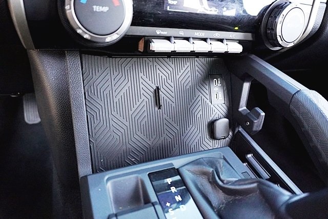 2024 Toyota Tacoma SR5 photo 29