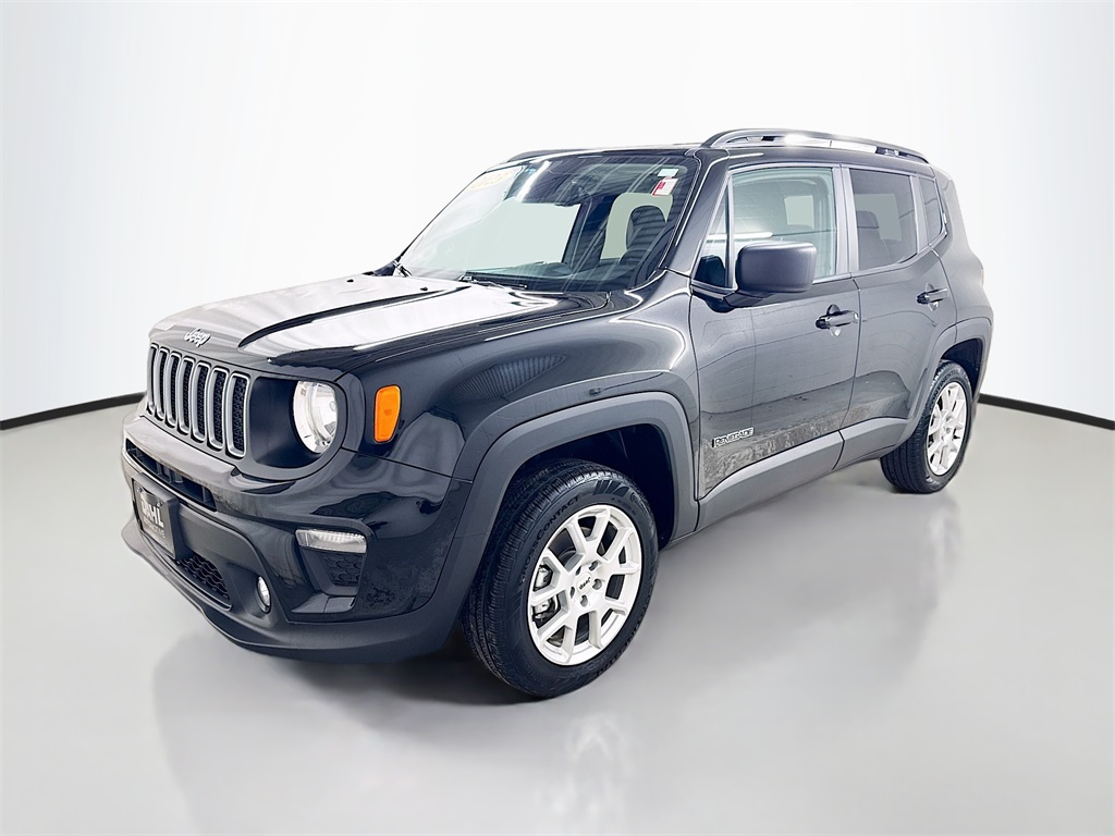 2023 Jeep Renegade Latitude photo 3