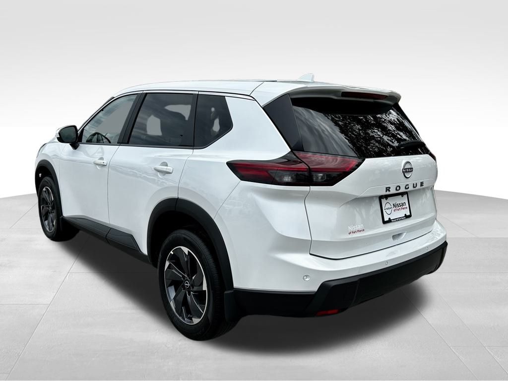 2026 Nissan Rogue SV photo 3