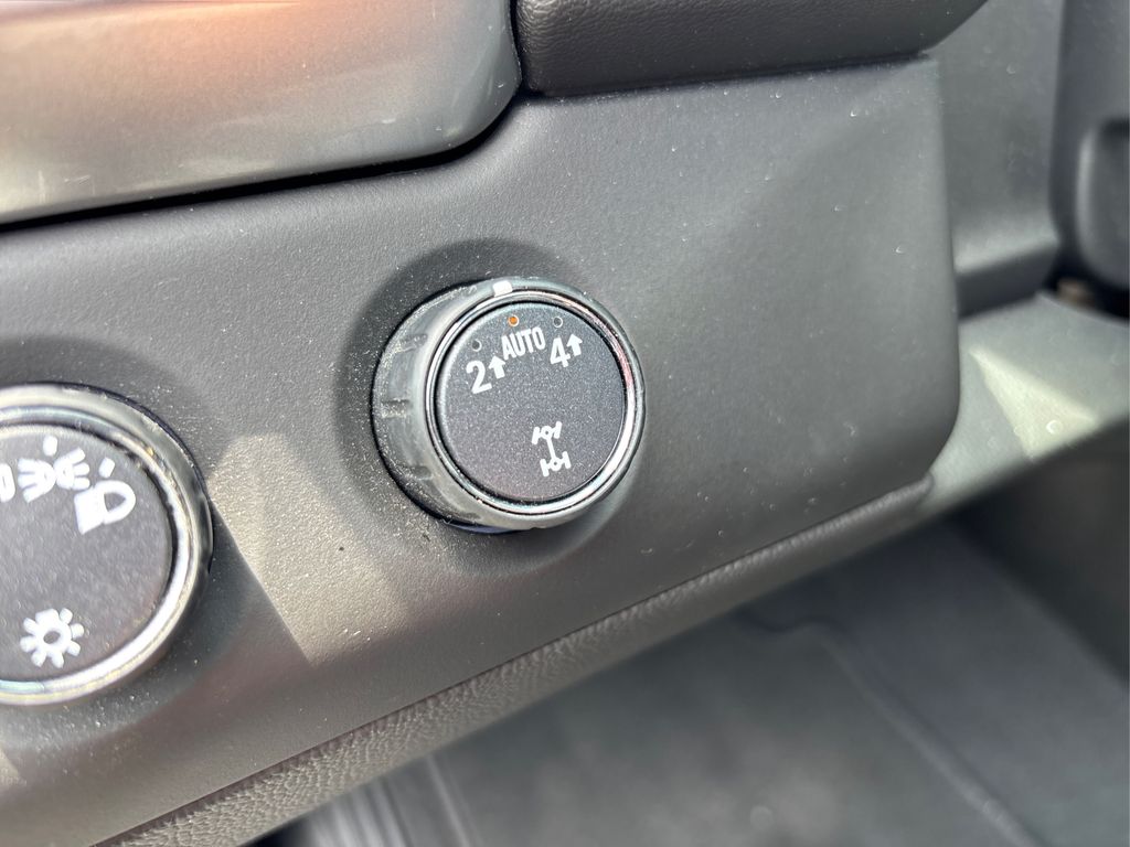 2020 Chevrolet Tahoe LS photo 29