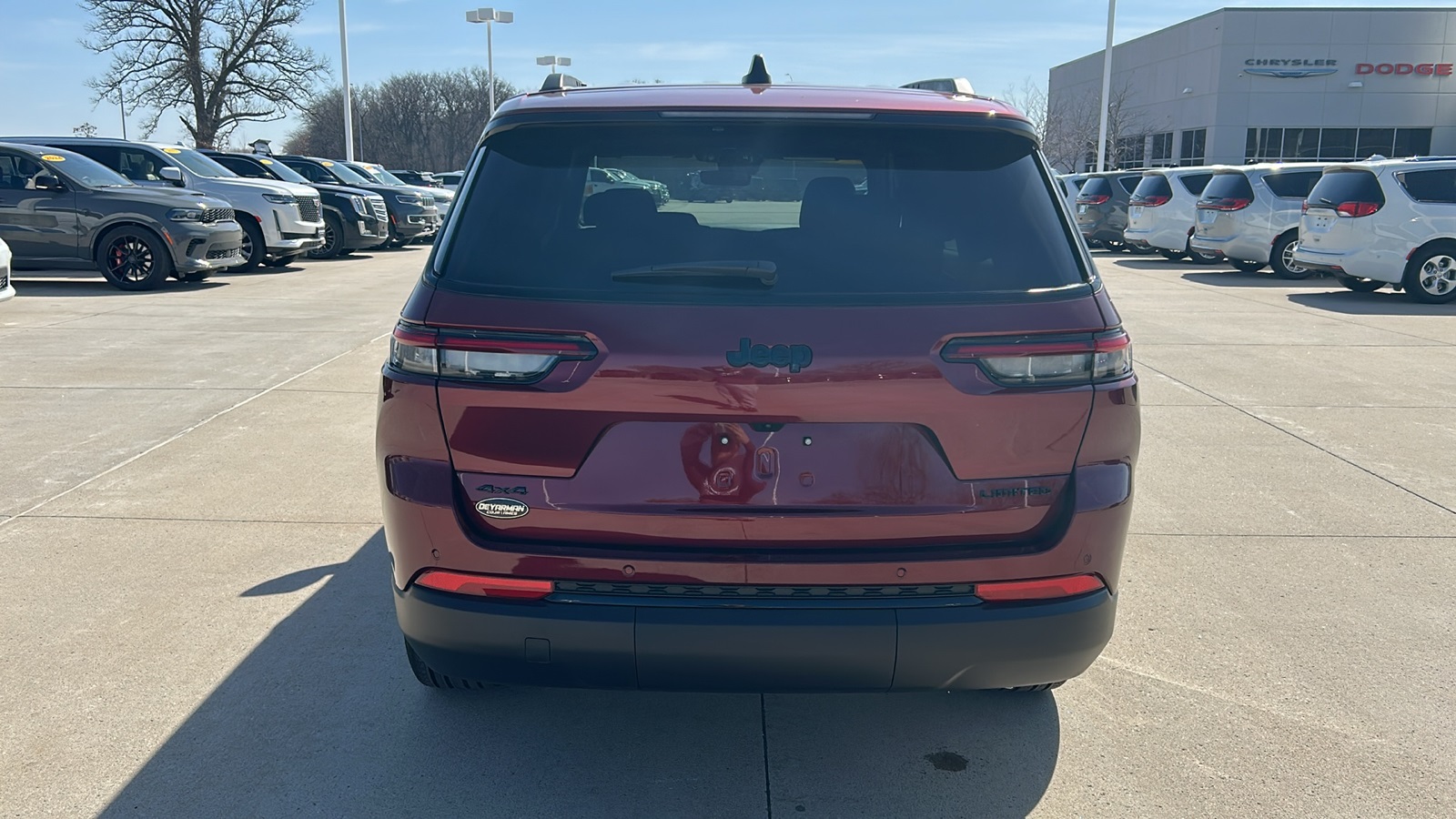 2025 Jeep Grand Cherokee Limited photo 4