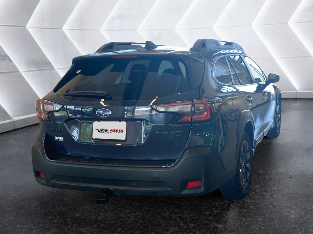 2024 Subaru Outback Onyx Edition XT photo 3