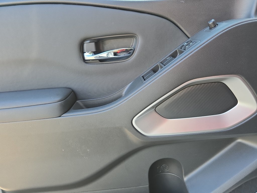 2024 Nissan Frontier SV photo 25