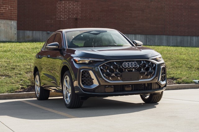 2025 Audi Q5 45 Premium Plus's photo