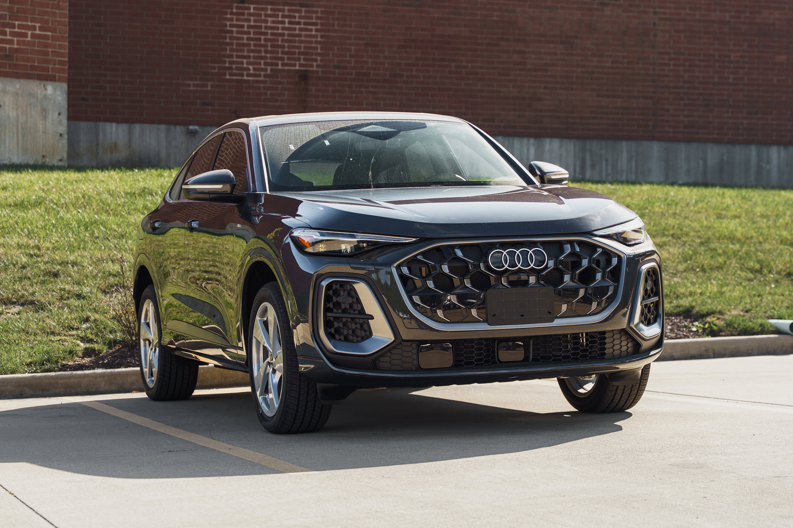 2025 Audi New Q5 Sportback Premium Plus's photo