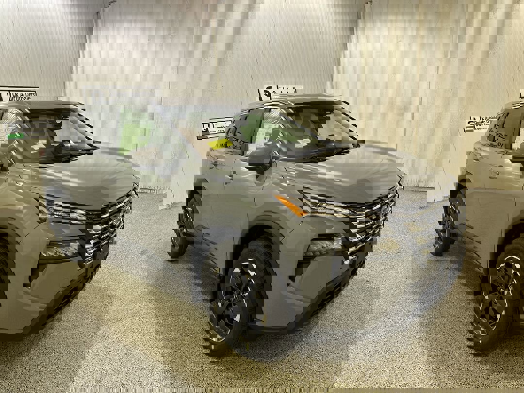 2026 Nissan Rogue SV photo 3