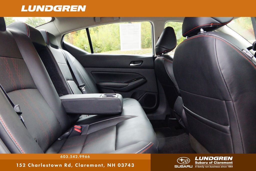 2024 Nissan Altima 2.5 SR photo 17
