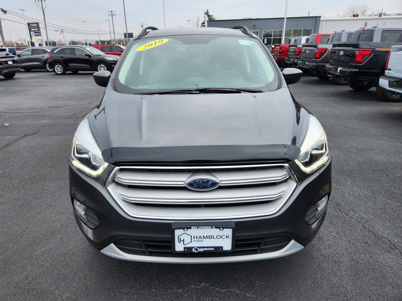 2019 Ford Escape SEL photo 3