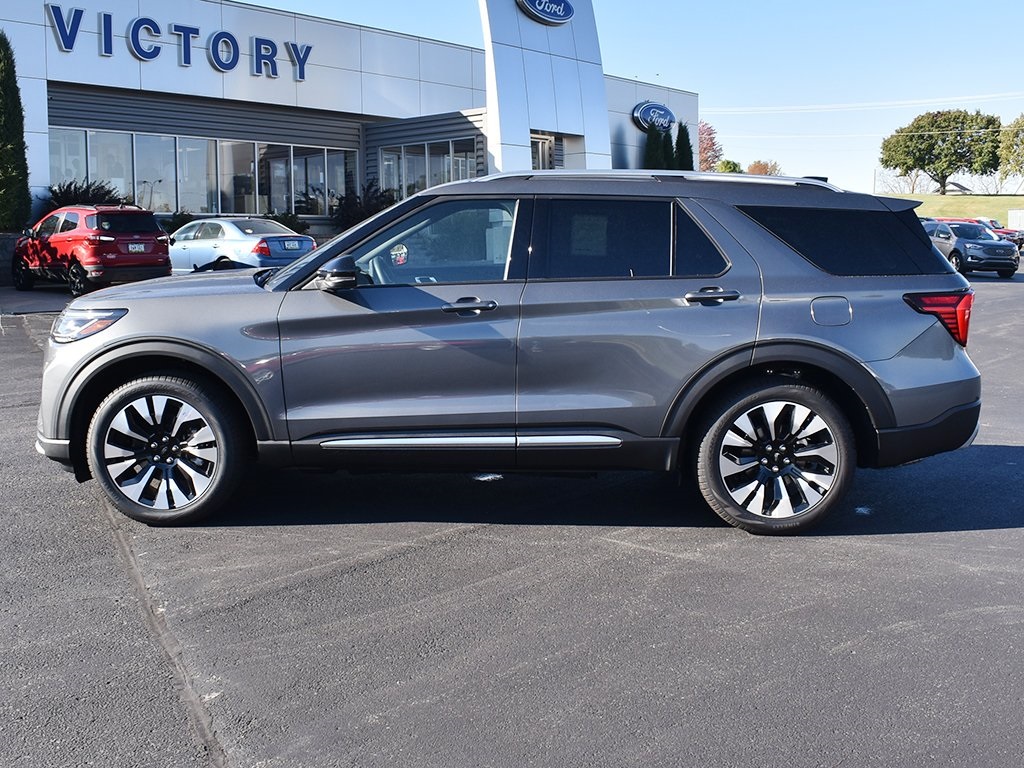 2026 Ford Explorer Platinum photo 2