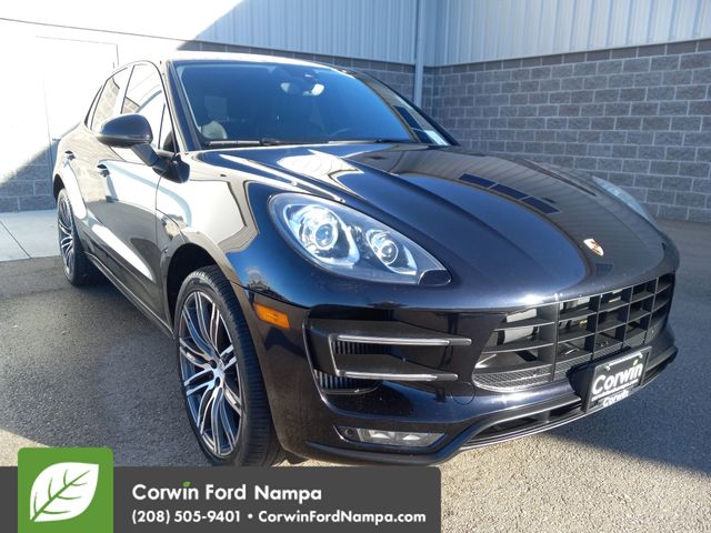 2015 Porsche Macan Turbo
