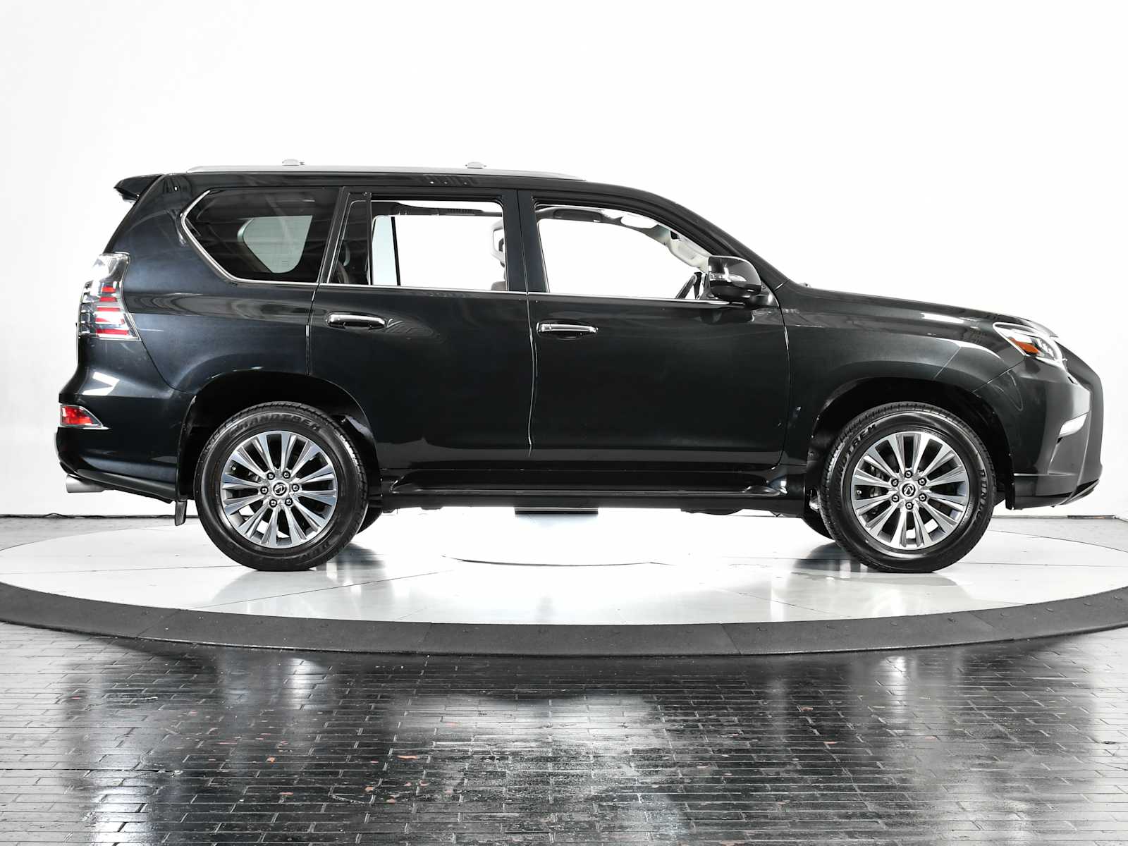 2023 Lexus GX 460 Luxury photo 5