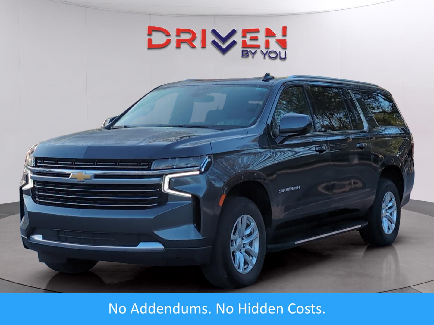 2021 Chevrolet Suburban LT's photo