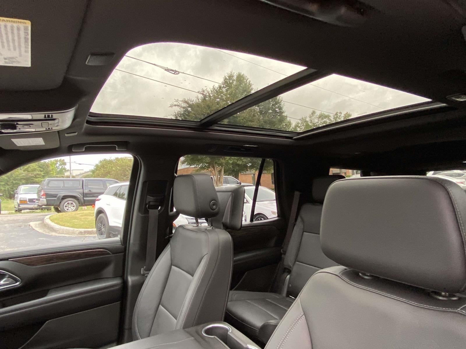 2021 Chevrolet Tahoe Z71 photo 3