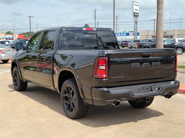 2025 Ram 1500 Laramie photo 3