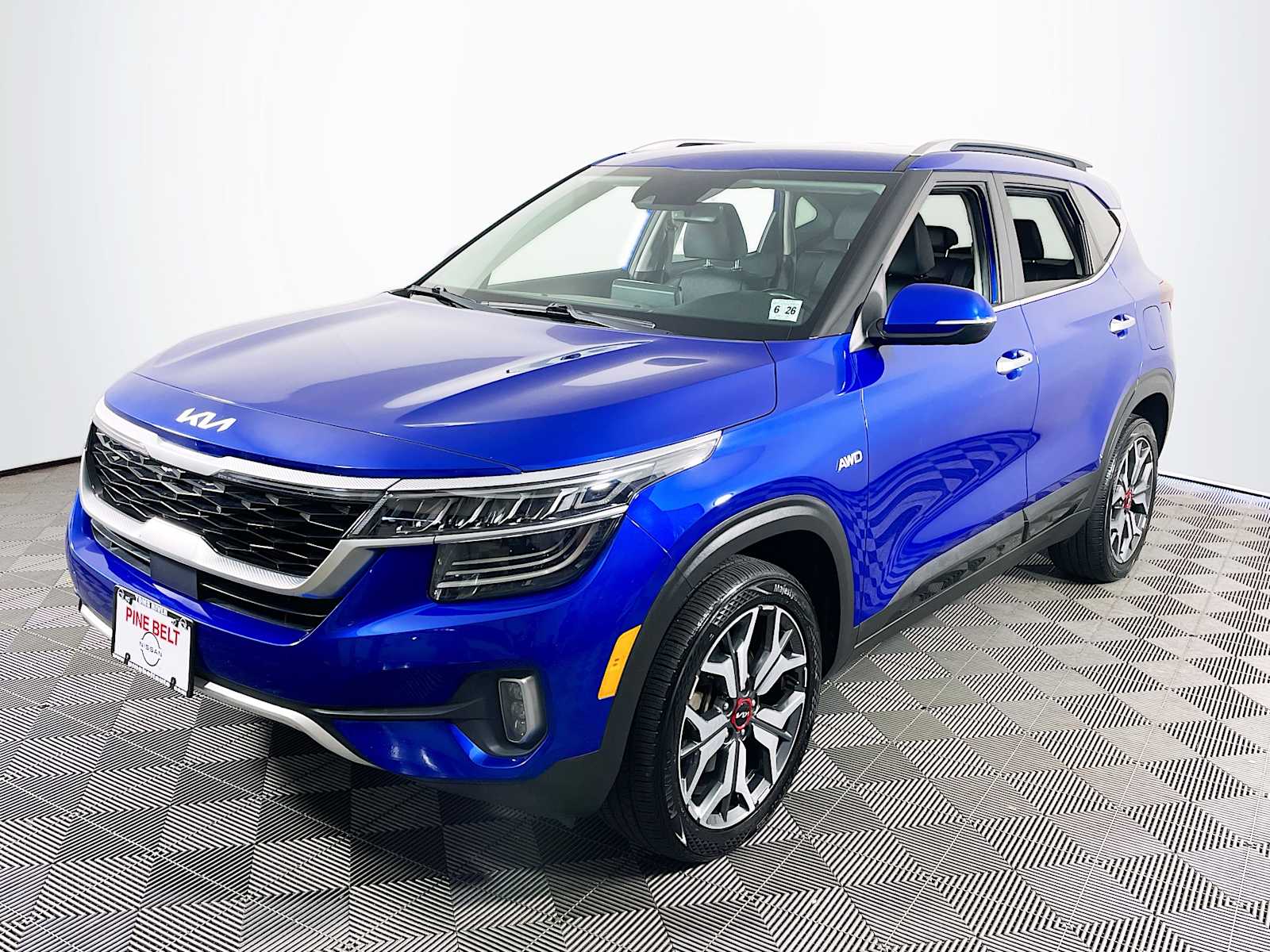 2022 Kia Seltos SX's photo