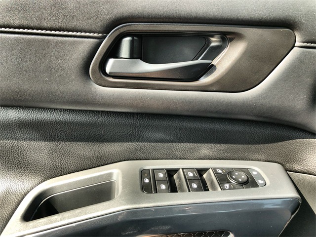 2024 Nissan Pathfinder S photo 4