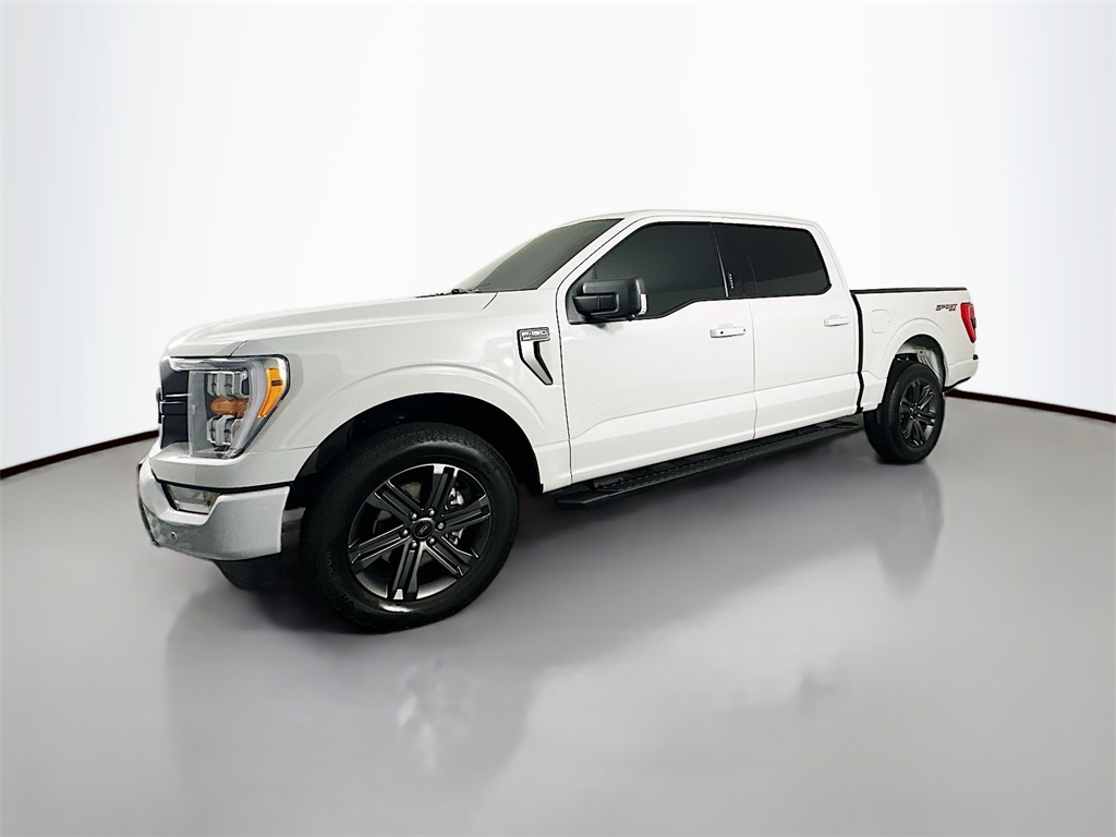 2023 Ford F-150 XLT photo 3